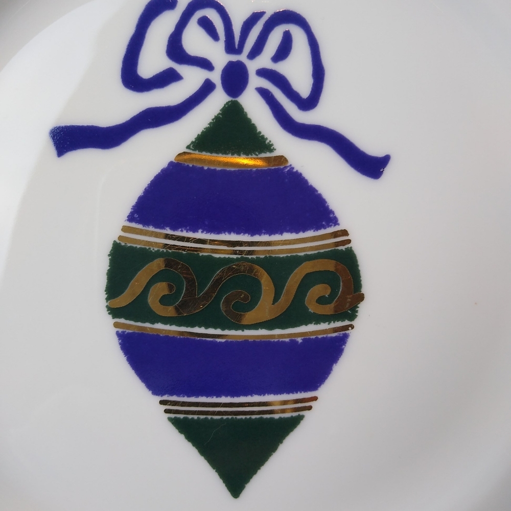 10 Strawberry Street,  Christmas Ornament Dessert